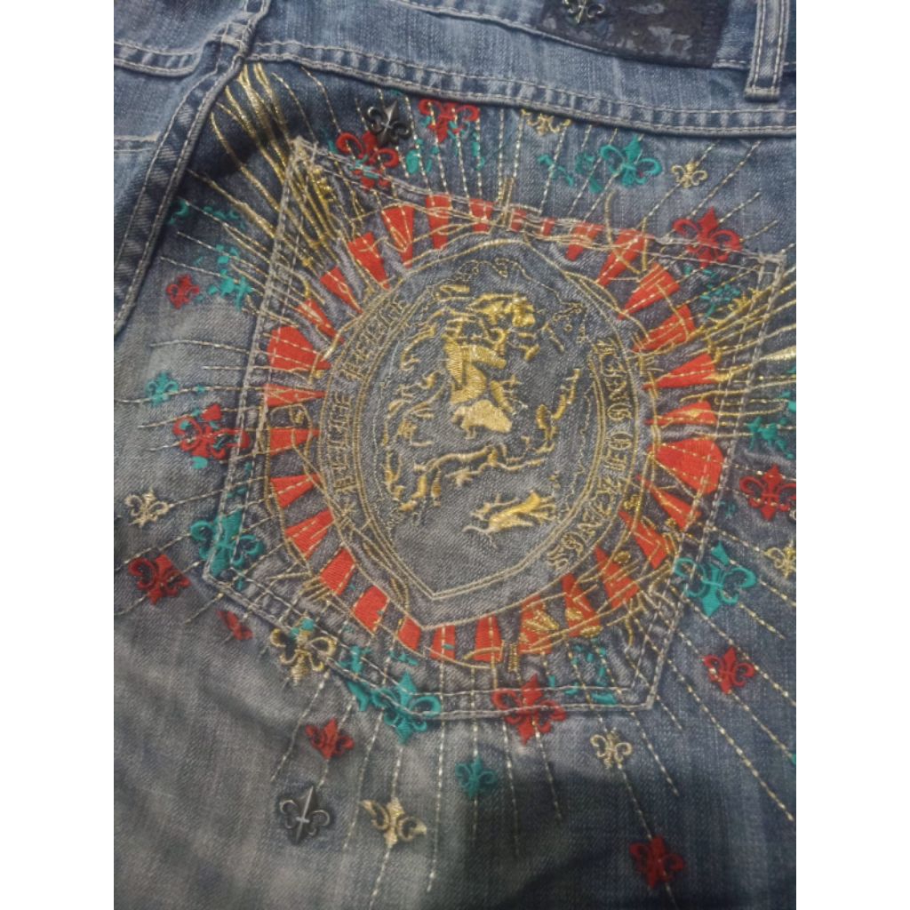 pelle pelle jeans bordir singa not jnco karl kani sohk tribal gear ecko ruff ryders phatfarm southpo