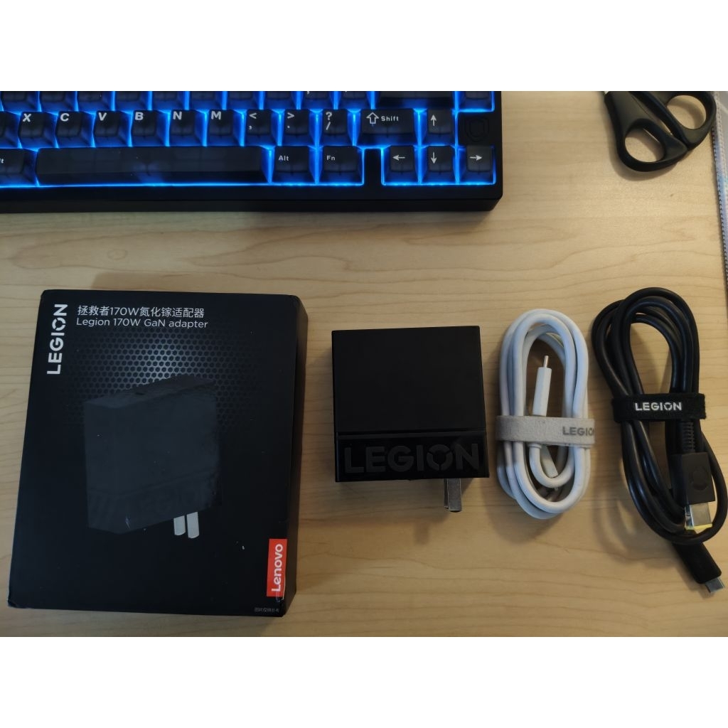 LEGION C170 + cable 140W type C legion + cable slim tip