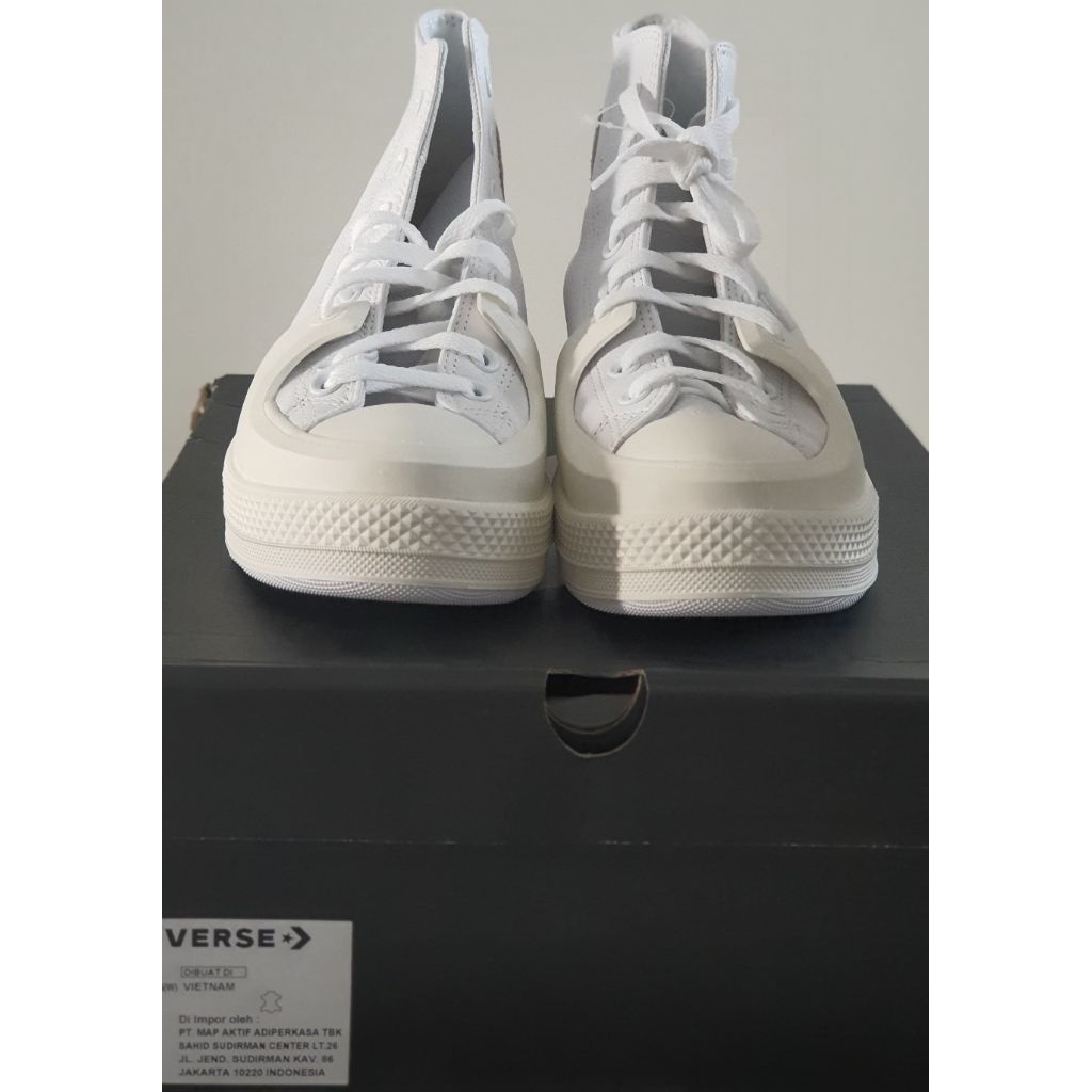 Size 44 - Converse Chuck Taylor Leather White