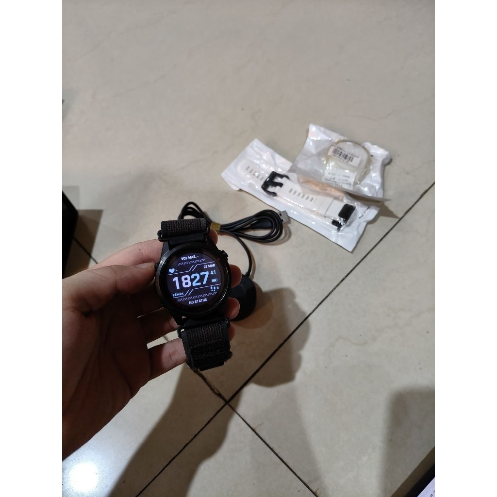 garmin fenix 7s sapphire solar