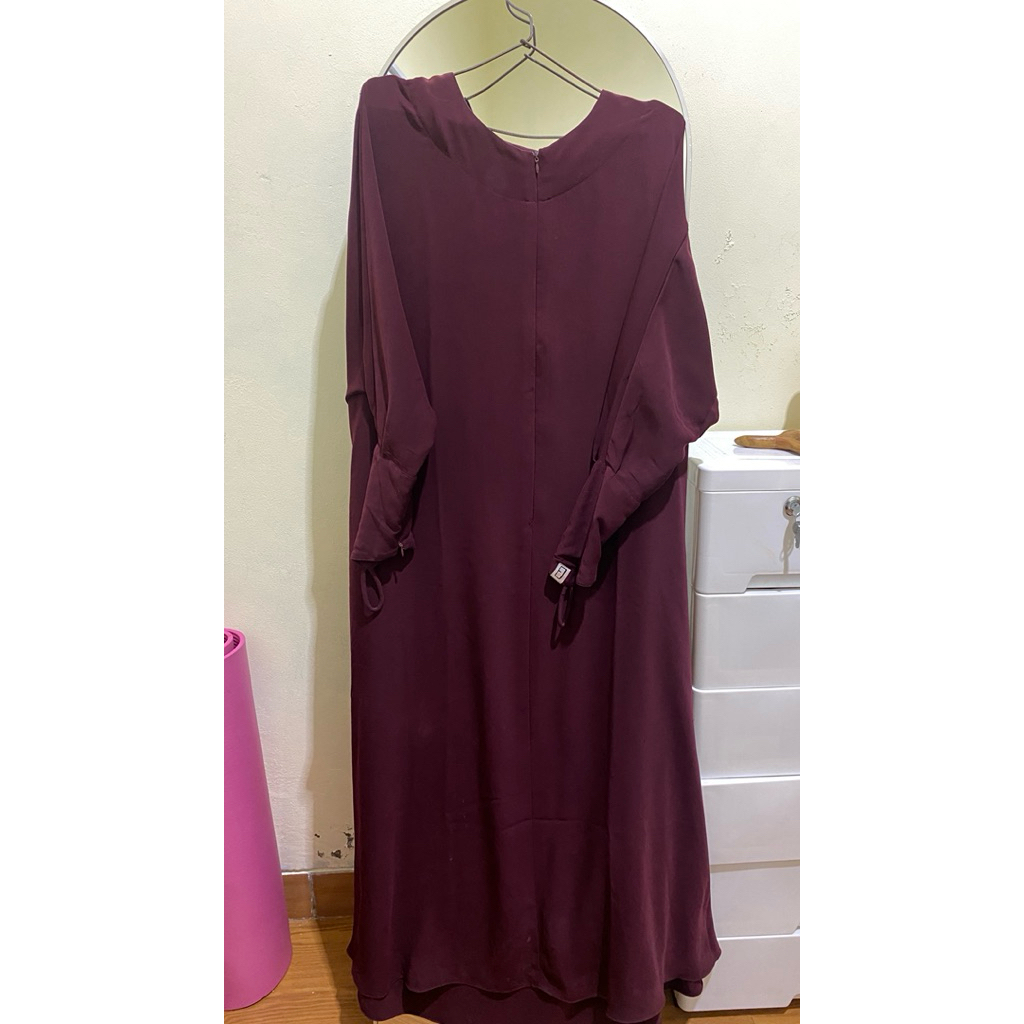 luna abaya Elmadina size xs dark cherry