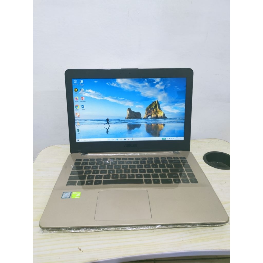 Asus A442U core i5 gen 8