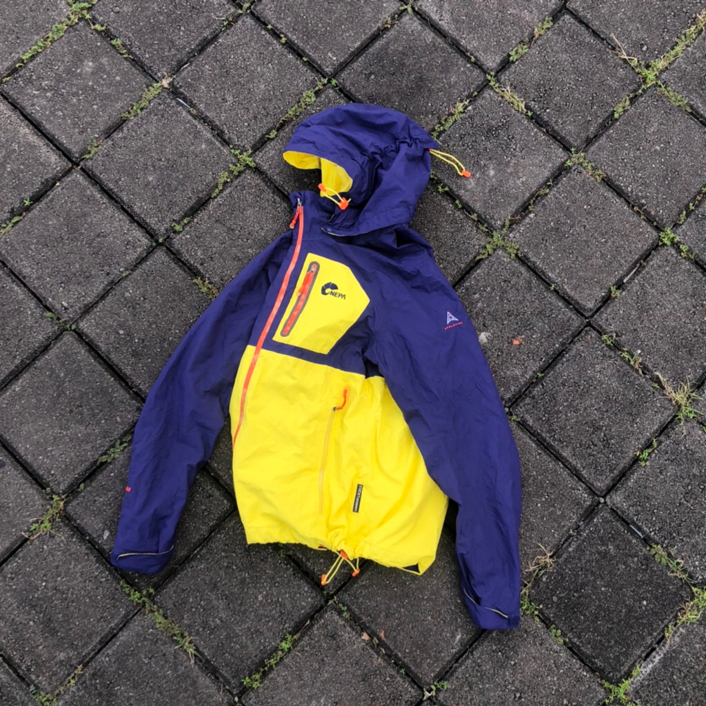 outdoor Nepa preloved gorpcore waterproof not arcteryx