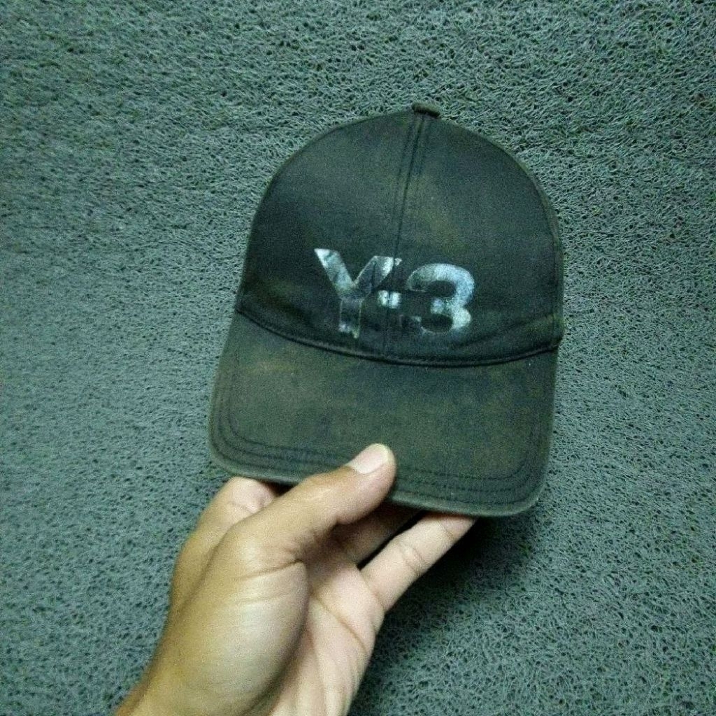 topi Y3 yohji yamamoto minus warna
