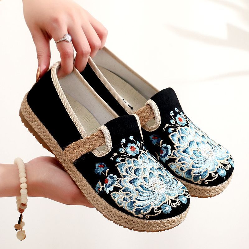 Old Beijing Cloth Shoes Women's Lace Handmade Fisherman Shoes Breathable  Embroidered Shoes