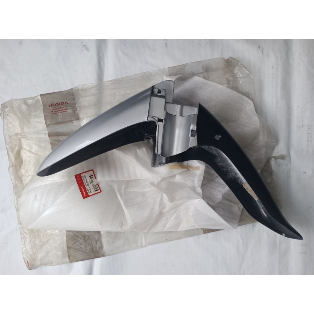 Spakbor depan Honda SUPRA FIT lama SUPRA X XX V Silver Original baru AHM 61100-KRS-A00FMH