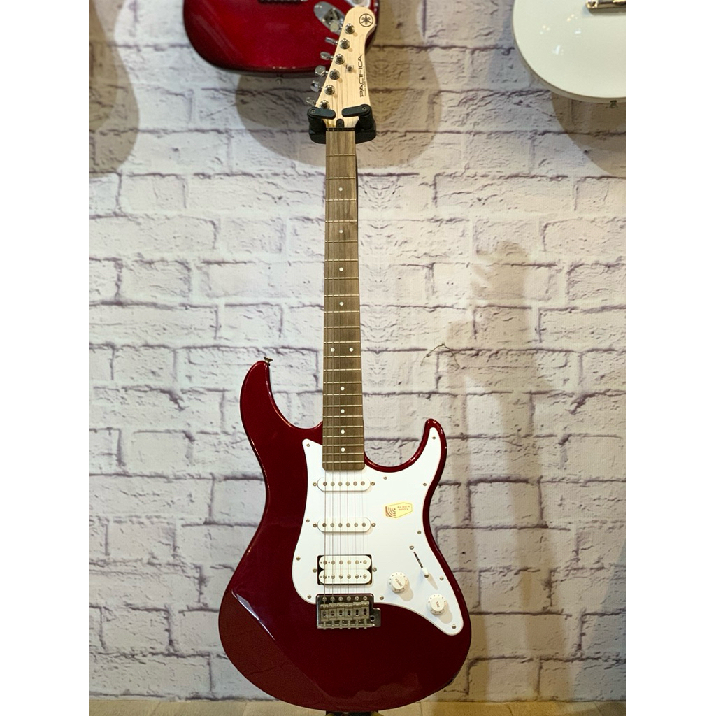 GITAR ELEKTRIK ORIGINAL YAMAHA PACIFICA 112J TERBARU