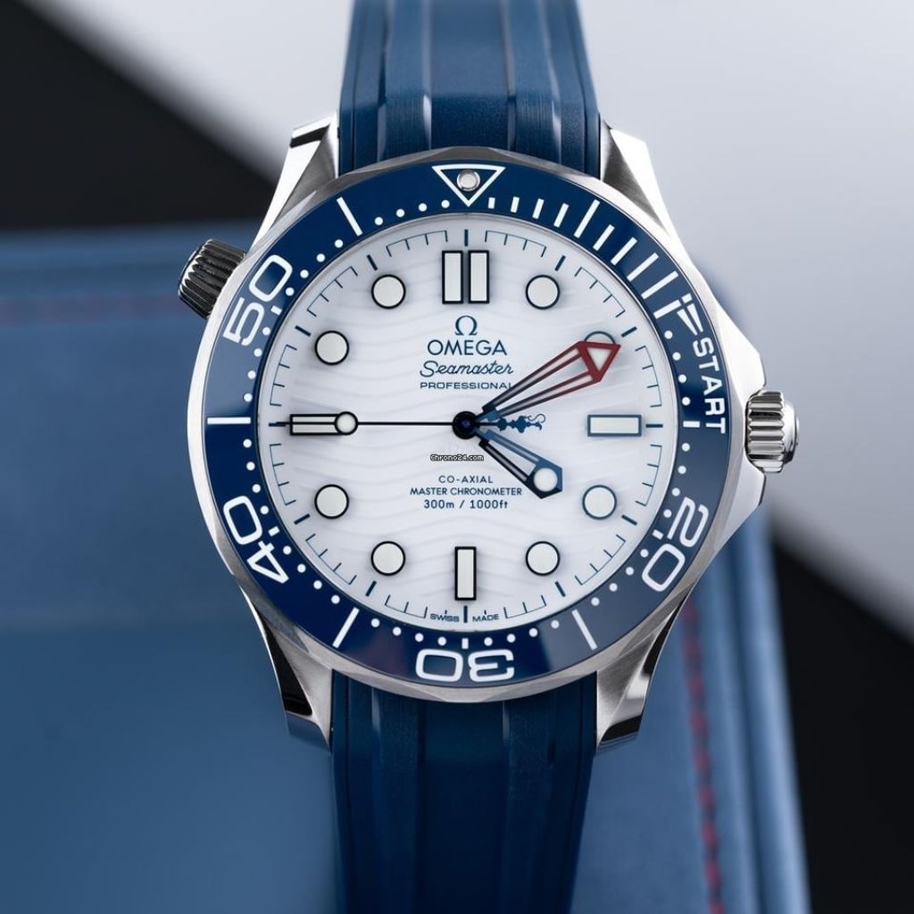 Omega Seamaster Diver 300m America's Cup 210.32.42.20.04.002