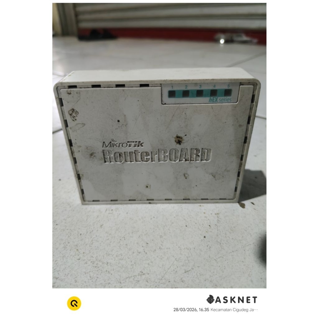 MIKROTIK RB750 GR3 Bekas MESIN ON port LAN tidak ada akses