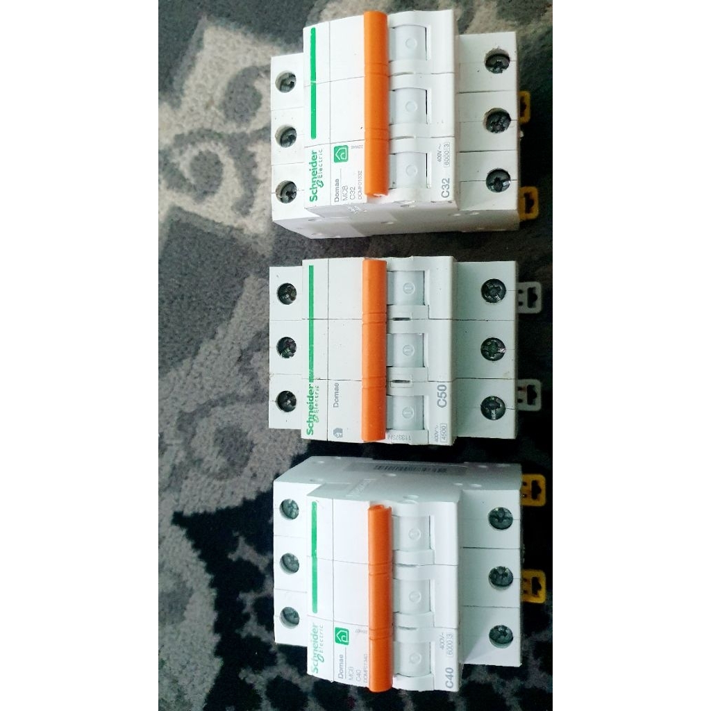 MCB Schneider 3Phase 32A ,40A,50A