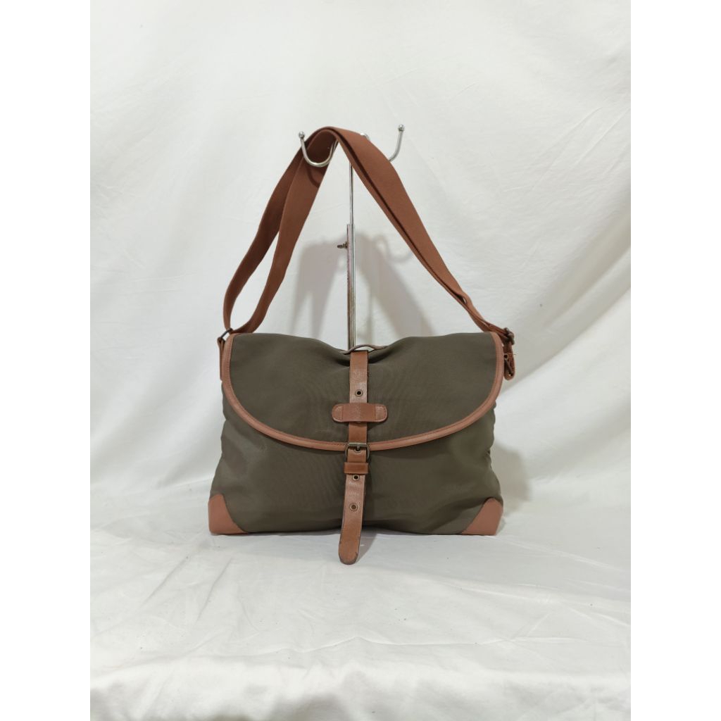 Unsigned Like Filson Olive & Brown Messenger Bag