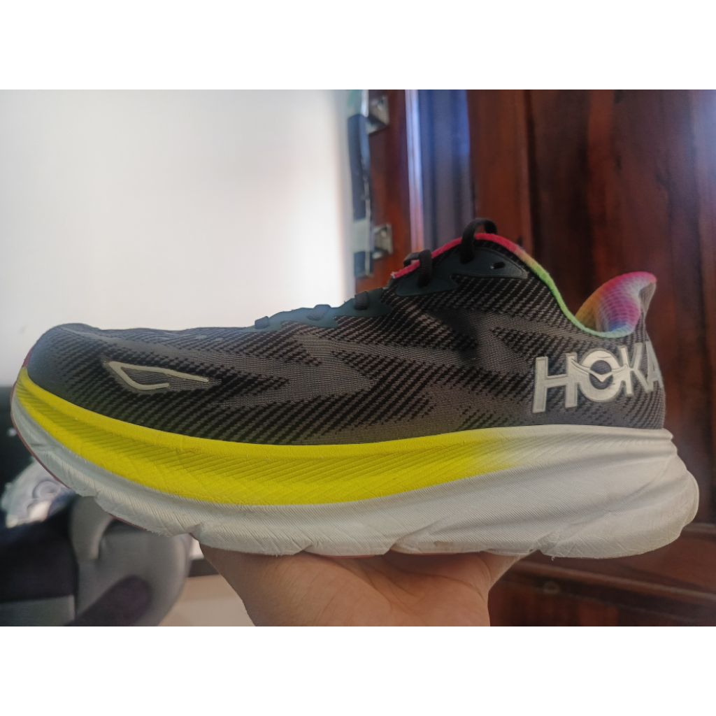 Sepatu Running Hoka size Jumbo Second