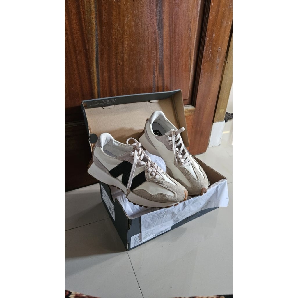 New Balance NB 327 Black Size 39 Original Second