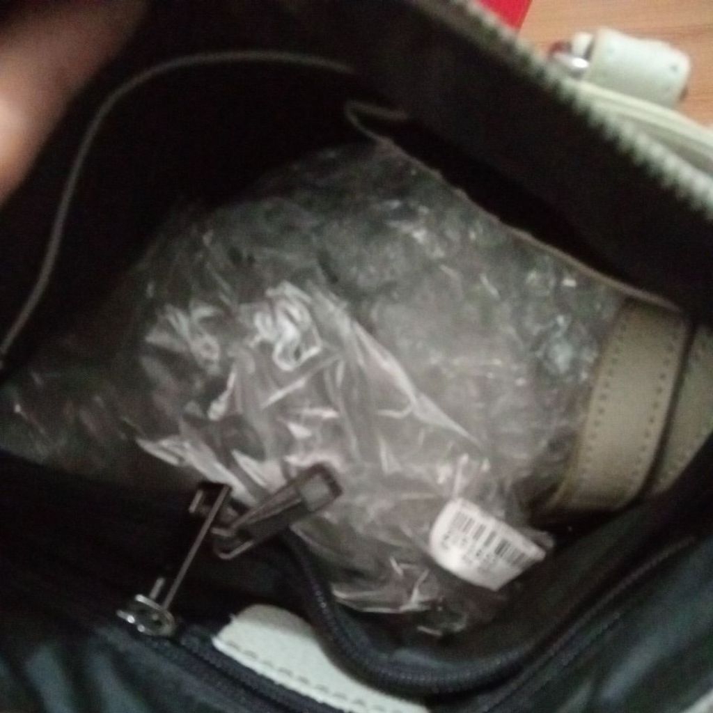 Tas Sling Wanita Kulit Warna Abu. rokok Monza
