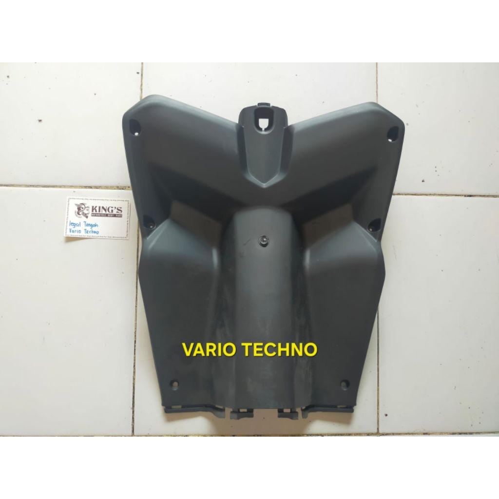 Legshield Tengah Bawah/ Dasbor Vario Techno 110