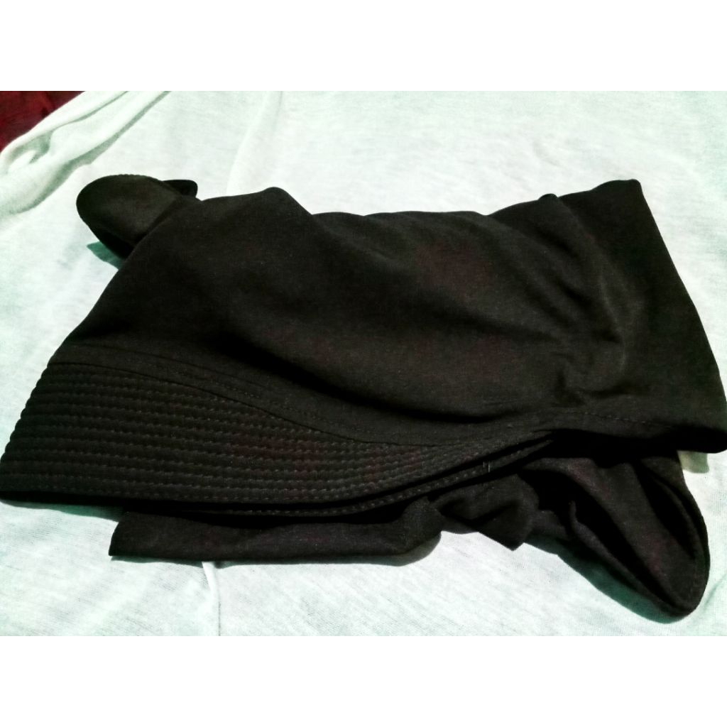 preloved kerudung bergo coklat