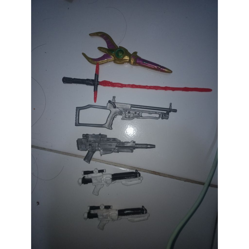 set figur  senjata star wars isi 6
