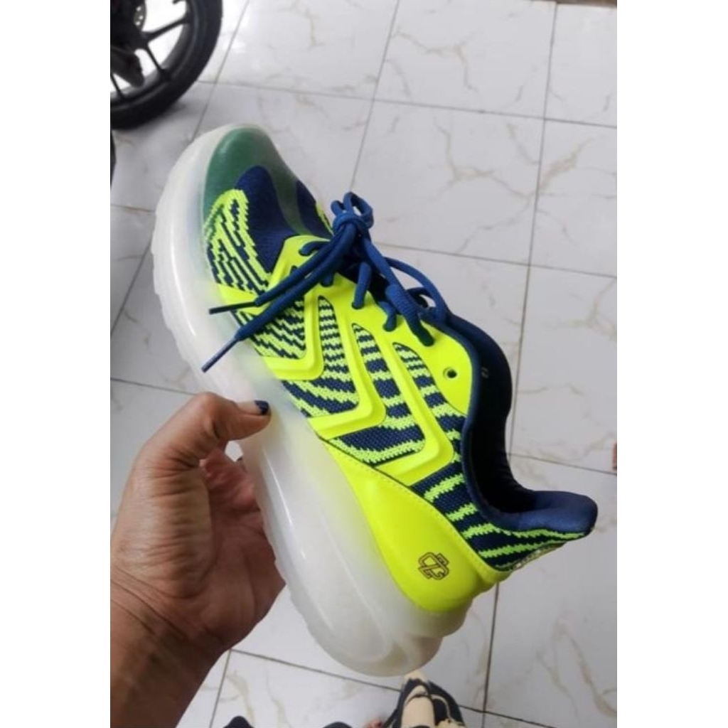 Sepatu Running Merk Fit