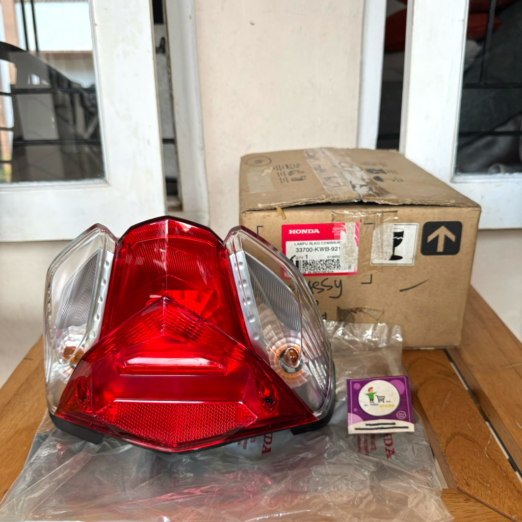 Stoplamp Assy Lampu Belakang Blade 110 Lama Old Karbu Original AHM 33700-KWB-921