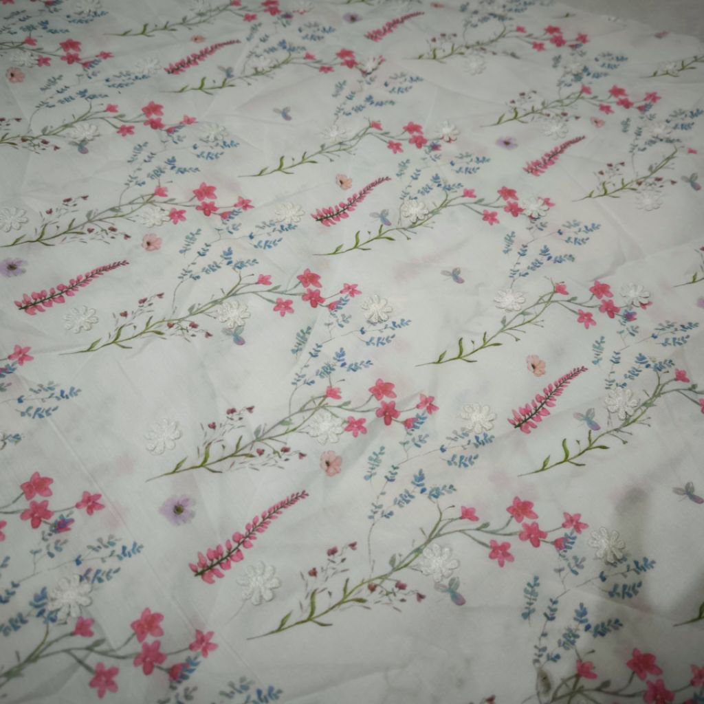 Kain Perca Lebar dan Sedang Kiloan Murah Jenis Kain Wolpeach, Wollycrepe, Jetblack, Wolfis, Tile, Tu