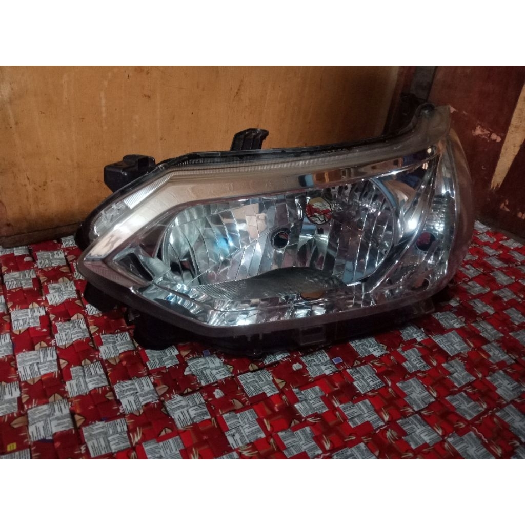 Headlamp Avanza grand new 2015-2016-2017-2018 kiri original