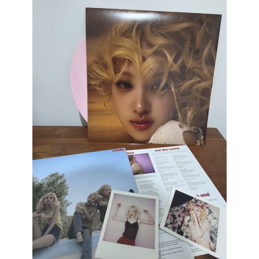 Album Rose Rosie Vinyl Piring Hitam