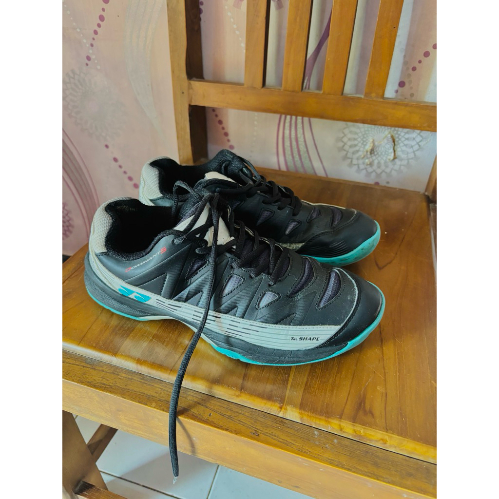 Yonex Dominant 5