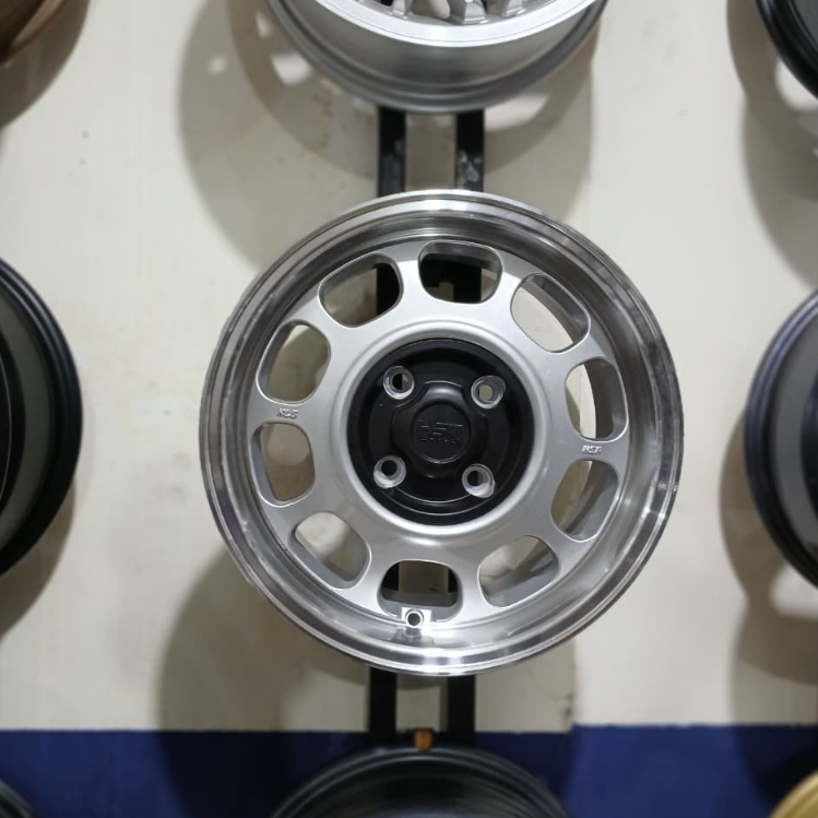 velg model kaleng lebar belang r15 pcd 4x100 warna silver velg hsr klg lebar 6,5/7,5 velg kaleng