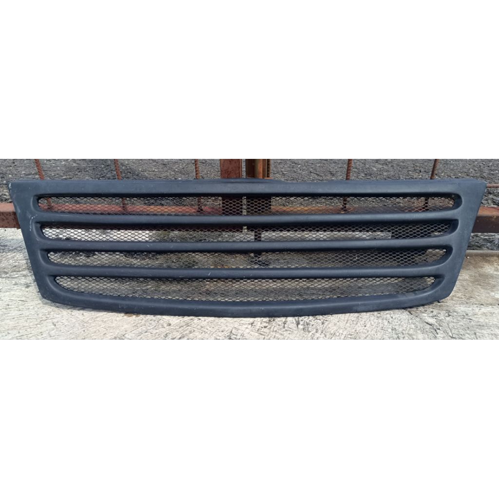 Grill Kijang LGX