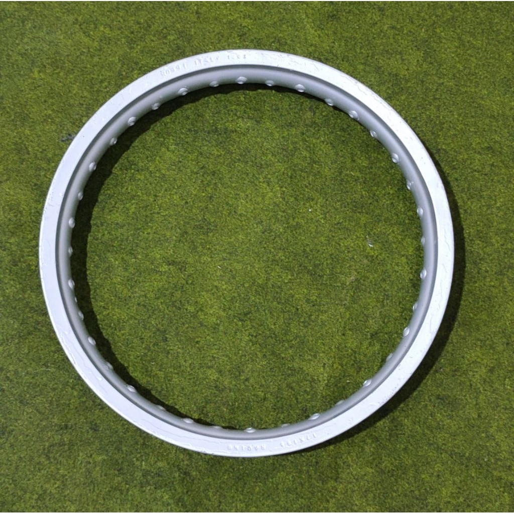 VELG ROSSI ITALY SIZE 185 RING 17 KONDISI MASIH BAGUS TIDAK PEANG / TIDAK RETAK