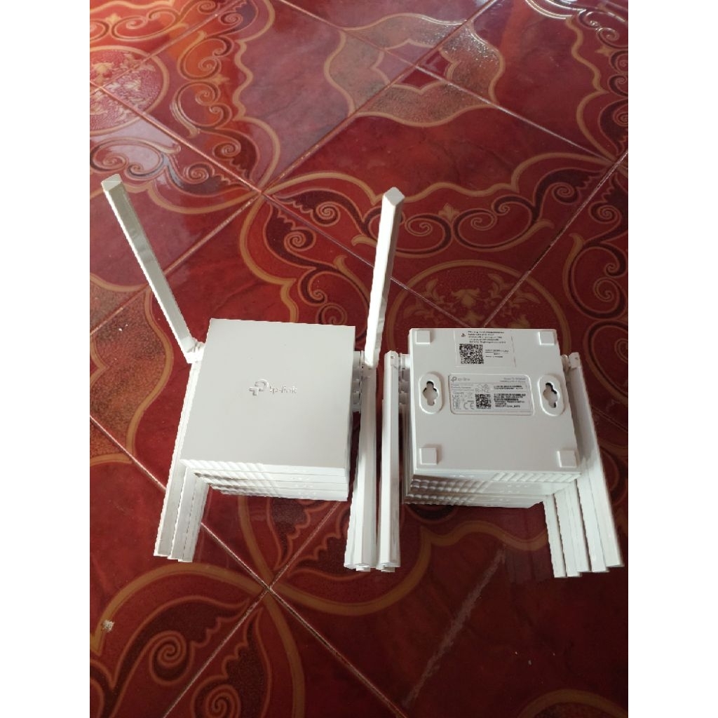 TP-LINK TL-WR820 N bekas nurmal + adaptor