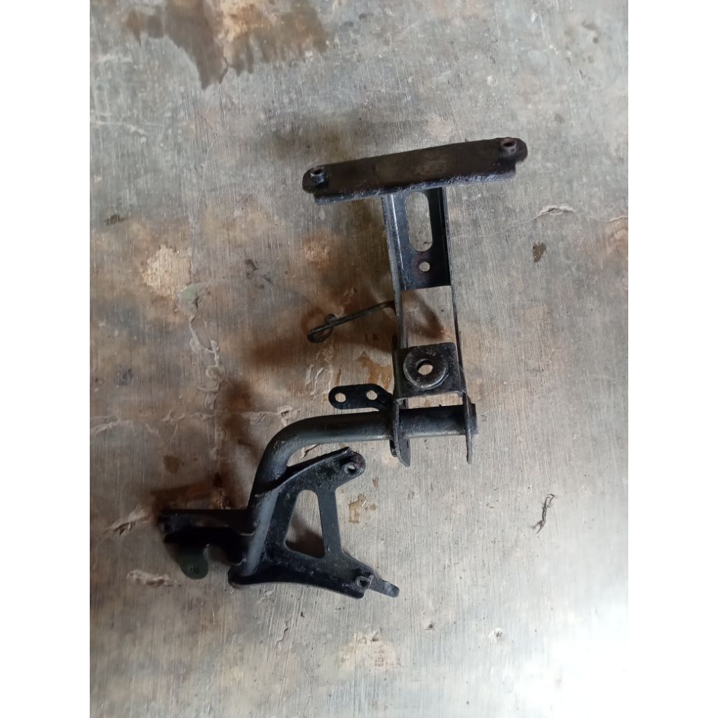 Brecket Breket Dudukan Pangkon Dasi Dada Panel ECU Honda Vario 125 150 LED Old Lama Second Original