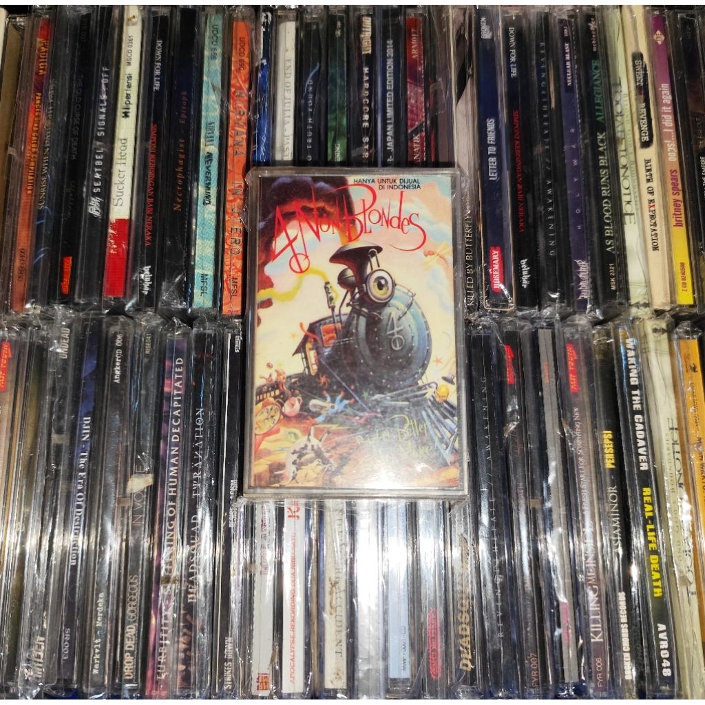 Kaset 4 Non Blondes - Bigger, Better, Faster, More