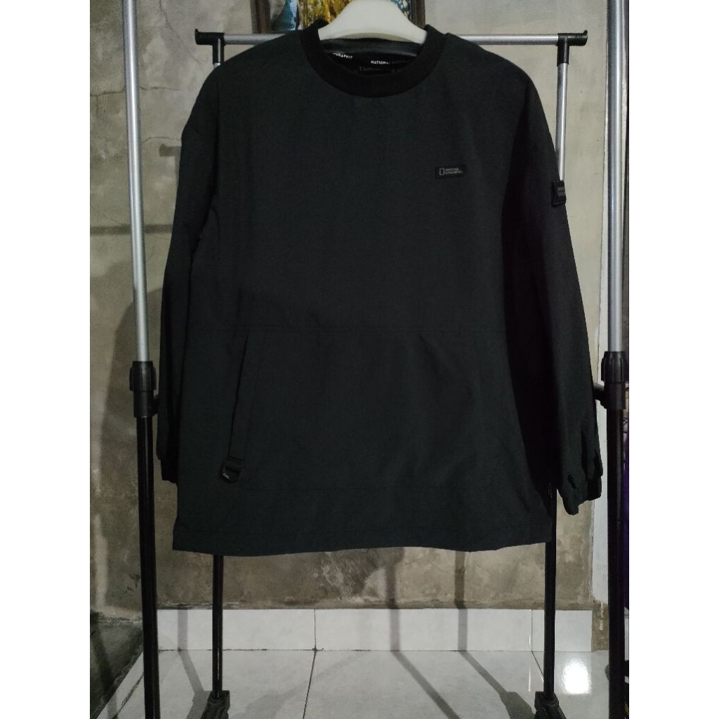 Jacket Anorak National Geographic  (Like New & Waterproof)