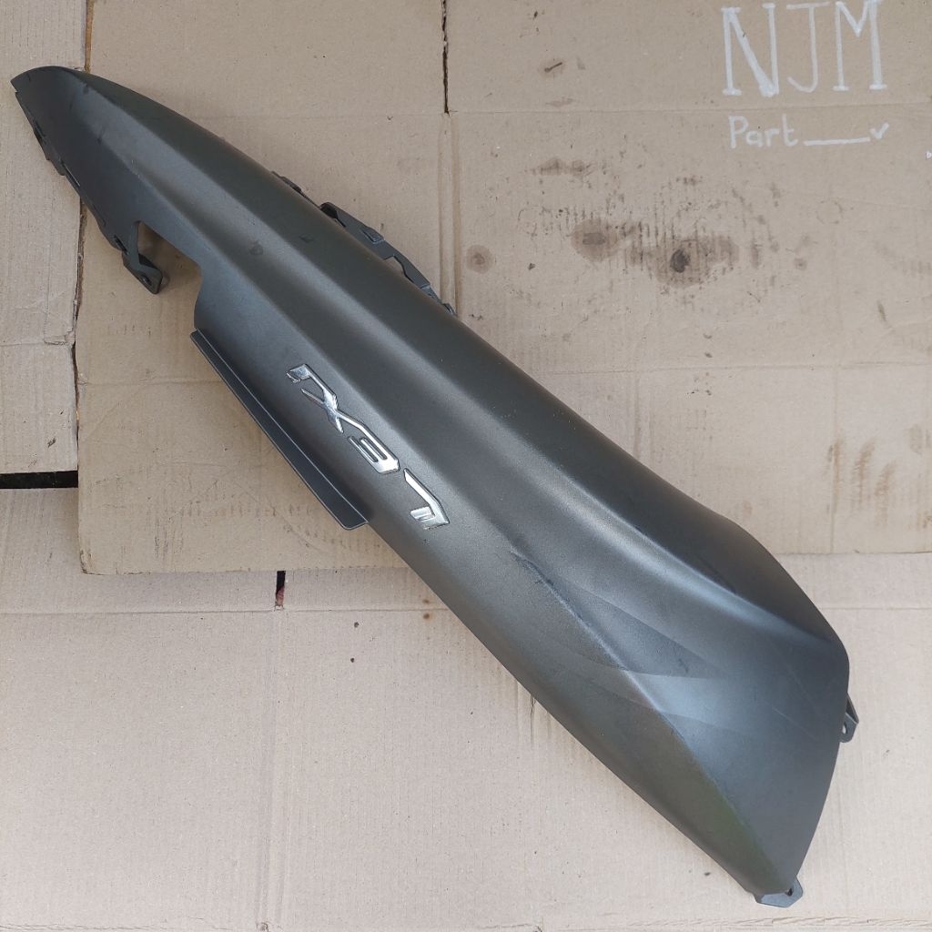 Cover Body Samping Belakang Yamaha Lexi 125 Kiri L Original