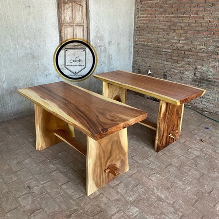 Meja Lesehan Solid Trembesi Kaki Kayu
