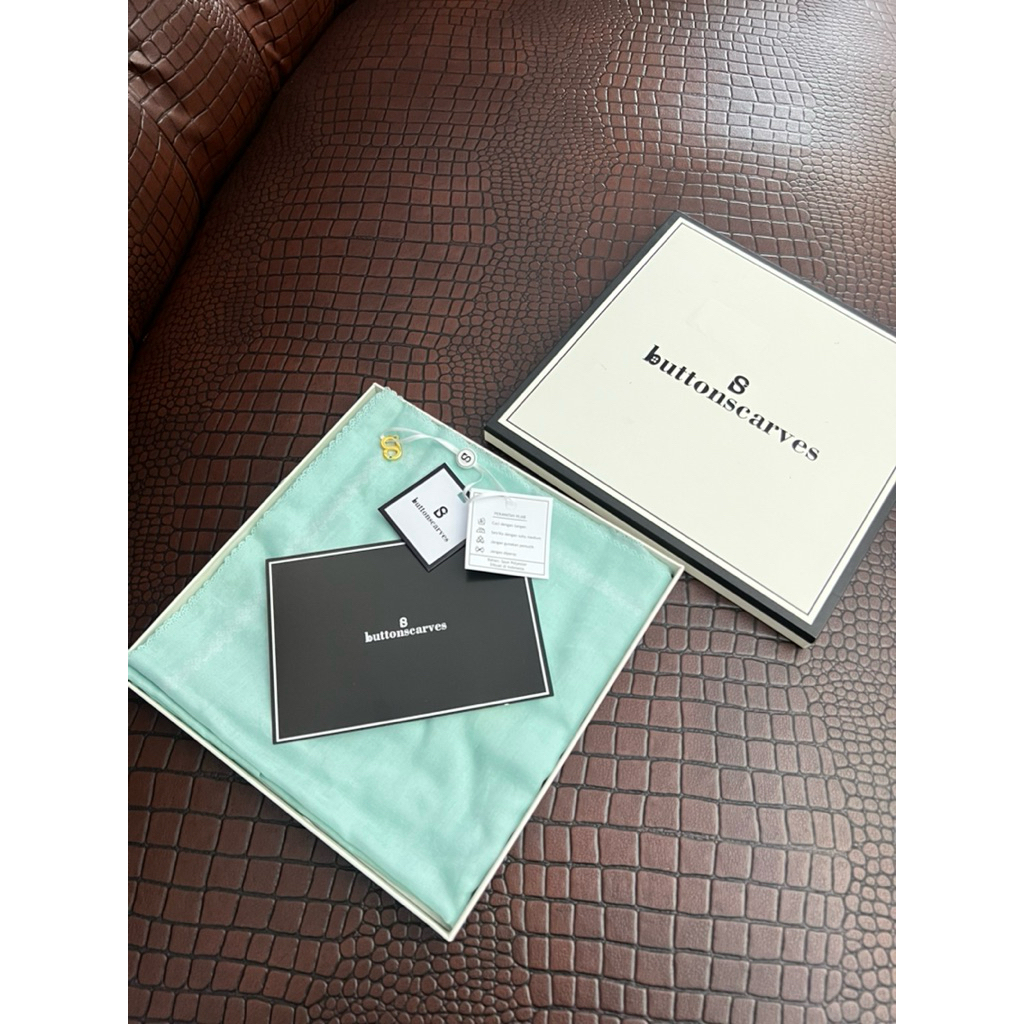 JILBAB SEGIEMPAT BUTTONSCARVES POLOS