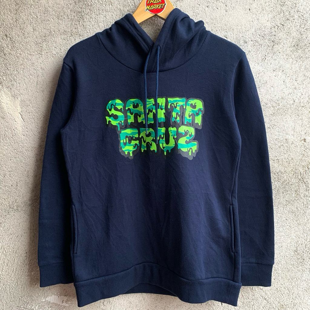 Hoodie Santa Cruz Japan • Size S • Streetwear Skatewear Pria Original