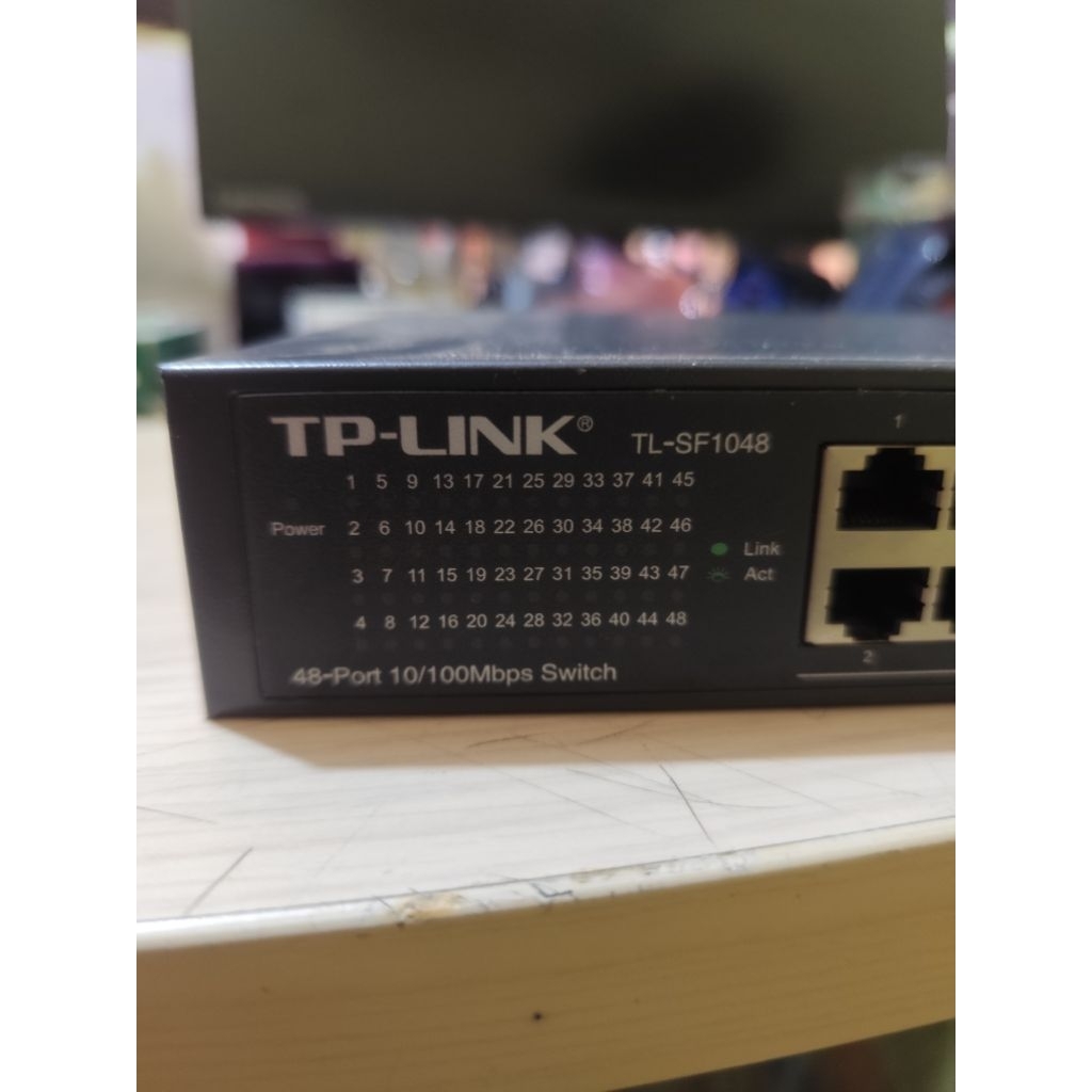 TP-LINK TL-SF1048 SECOND