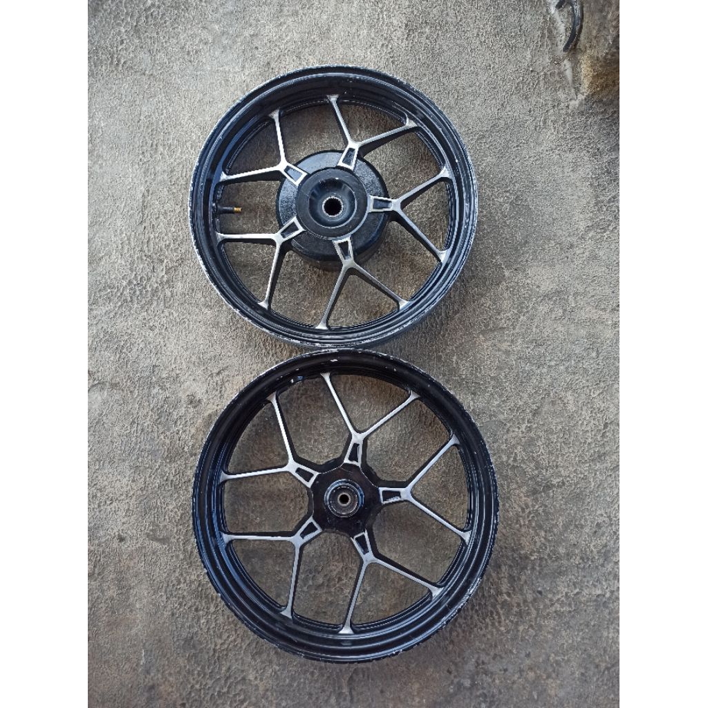 VELG PELEK ORIGINAL VARIO 125/150 LED PNP STLYO NON ABS BEKAS DEPAN BELAKANG