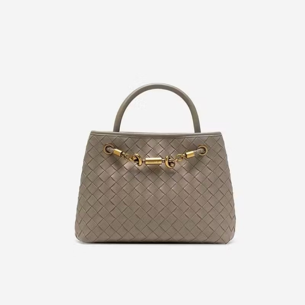 christy ng preloved