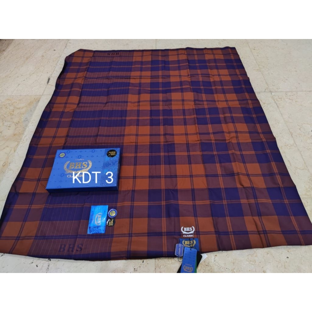 Sarung BHS Classic Mercerized Motif KDT OTB GOLD 02