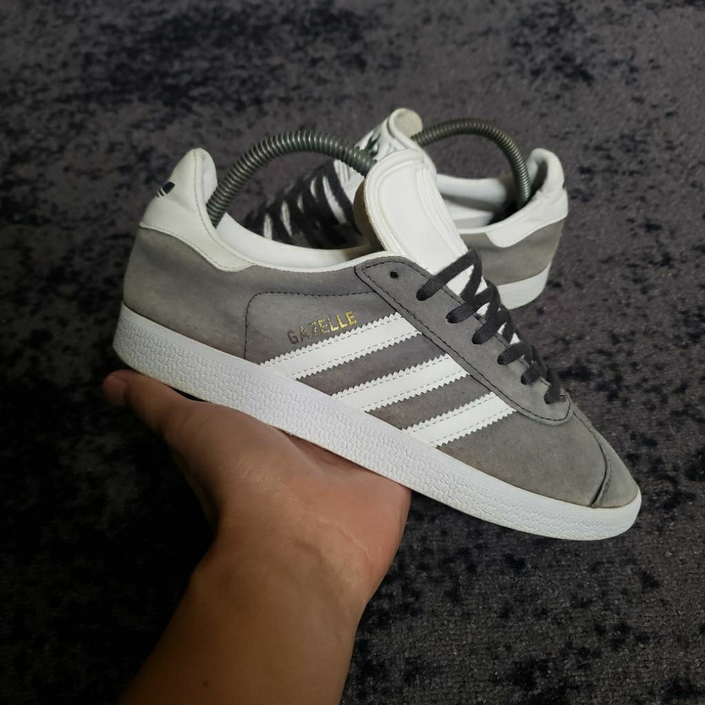 Sepatu GAZELLE II
