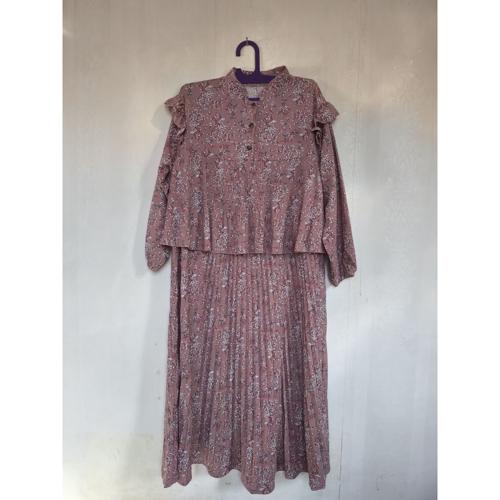 Gamis Plisket Bunga Pink
