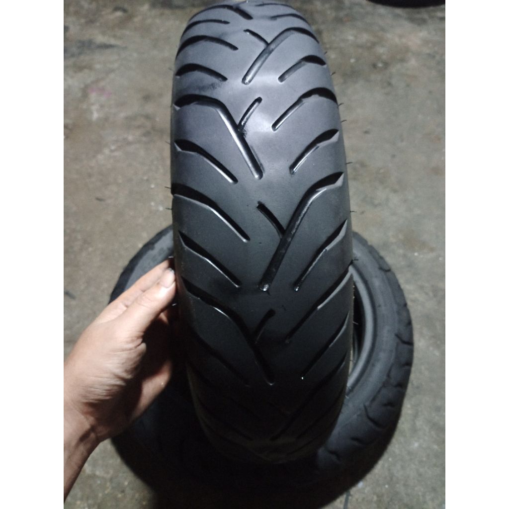 BAN BELAKANG MOTOR PCX160 UKURAN 130/70-13