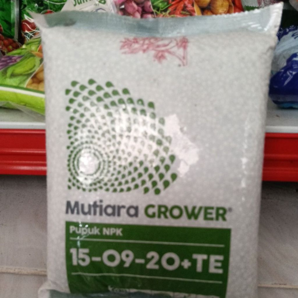 NPK Mutiara Grower (15-09-20+TE)