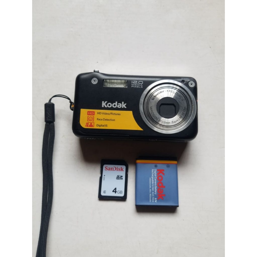 KAMERA DIGITAL KODAK EASYSHARE V1253 BAHAN