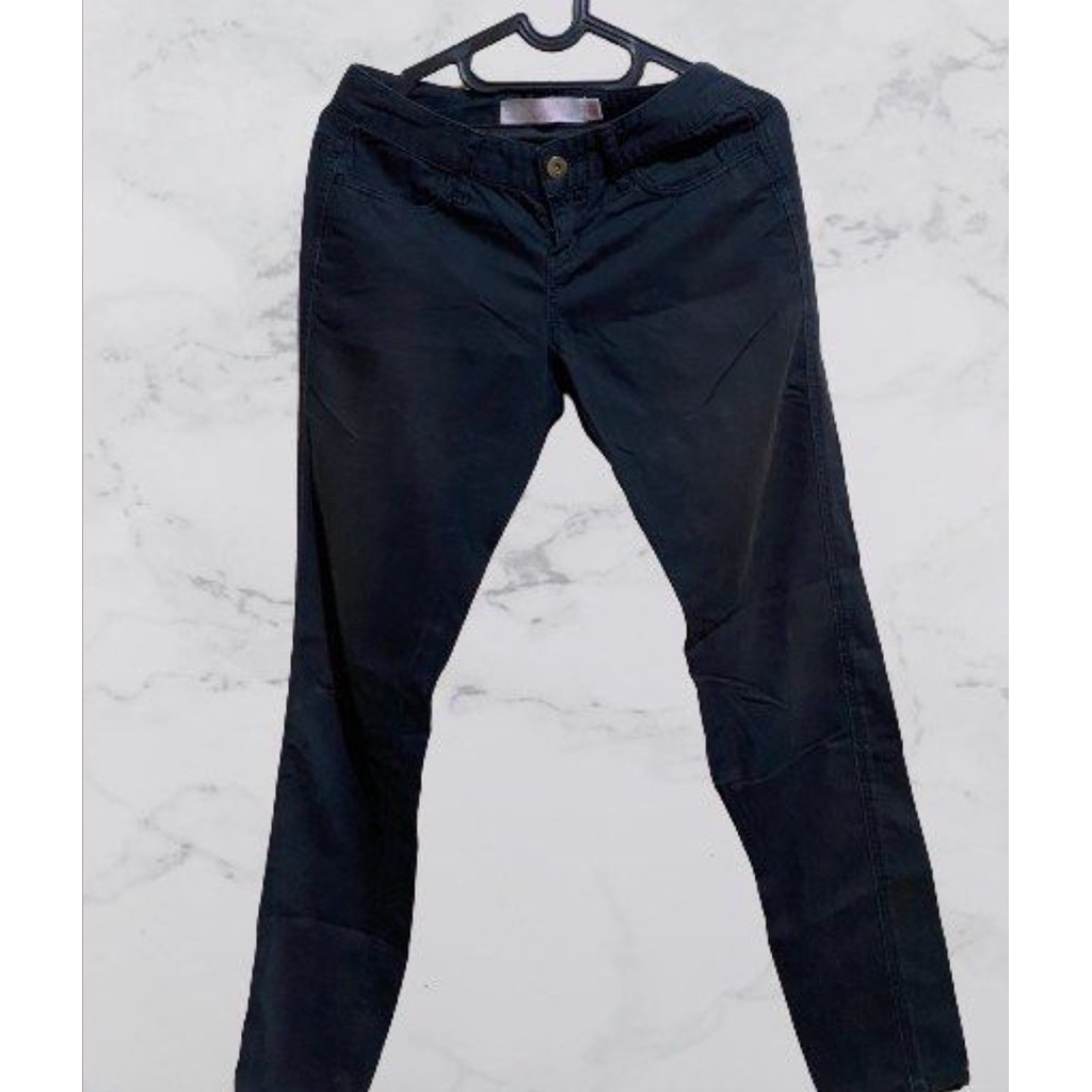 Celana jeans panjang pria Giordano