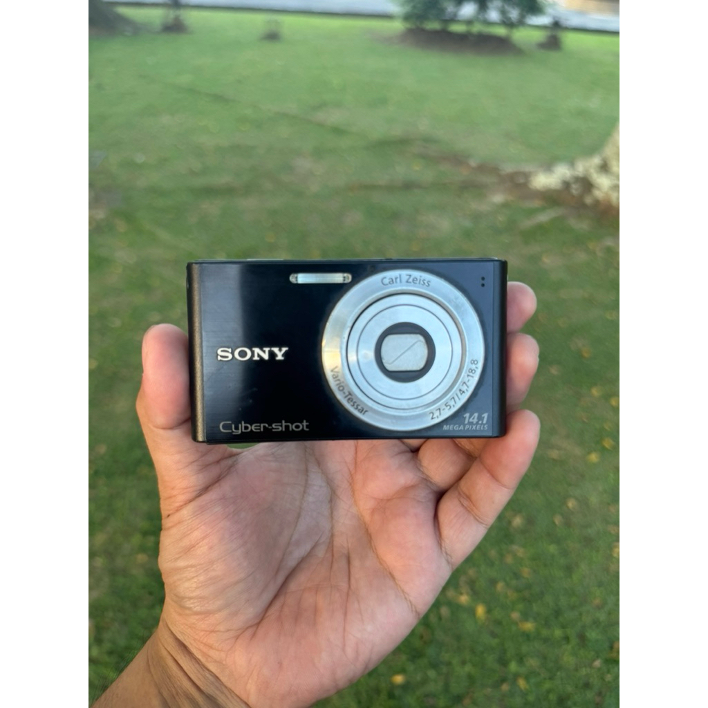 DIGICAM POCKET SONY W320