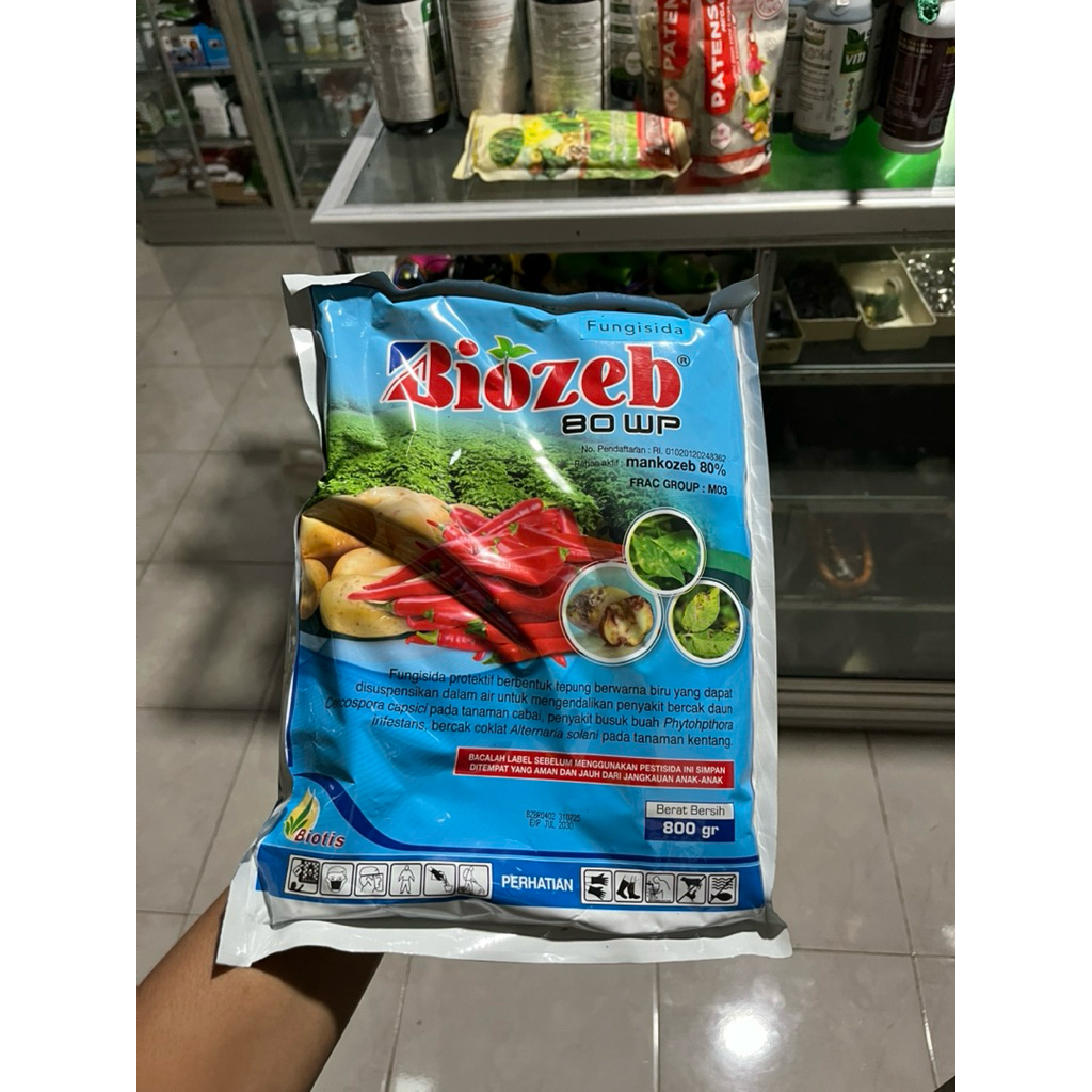 fungisida Biozeb 80 WP Mancozeb Biru, Untuk mengatasi penyakit cacar daun dan patek tanaman